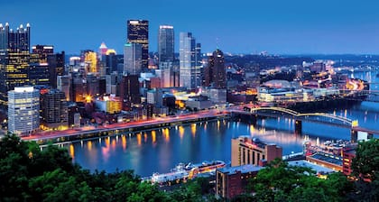Sheraton Pittsburgh Hotel at Station Square