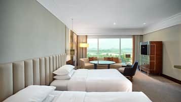 1 bedroom, premium bedding, minibar, in-room safe