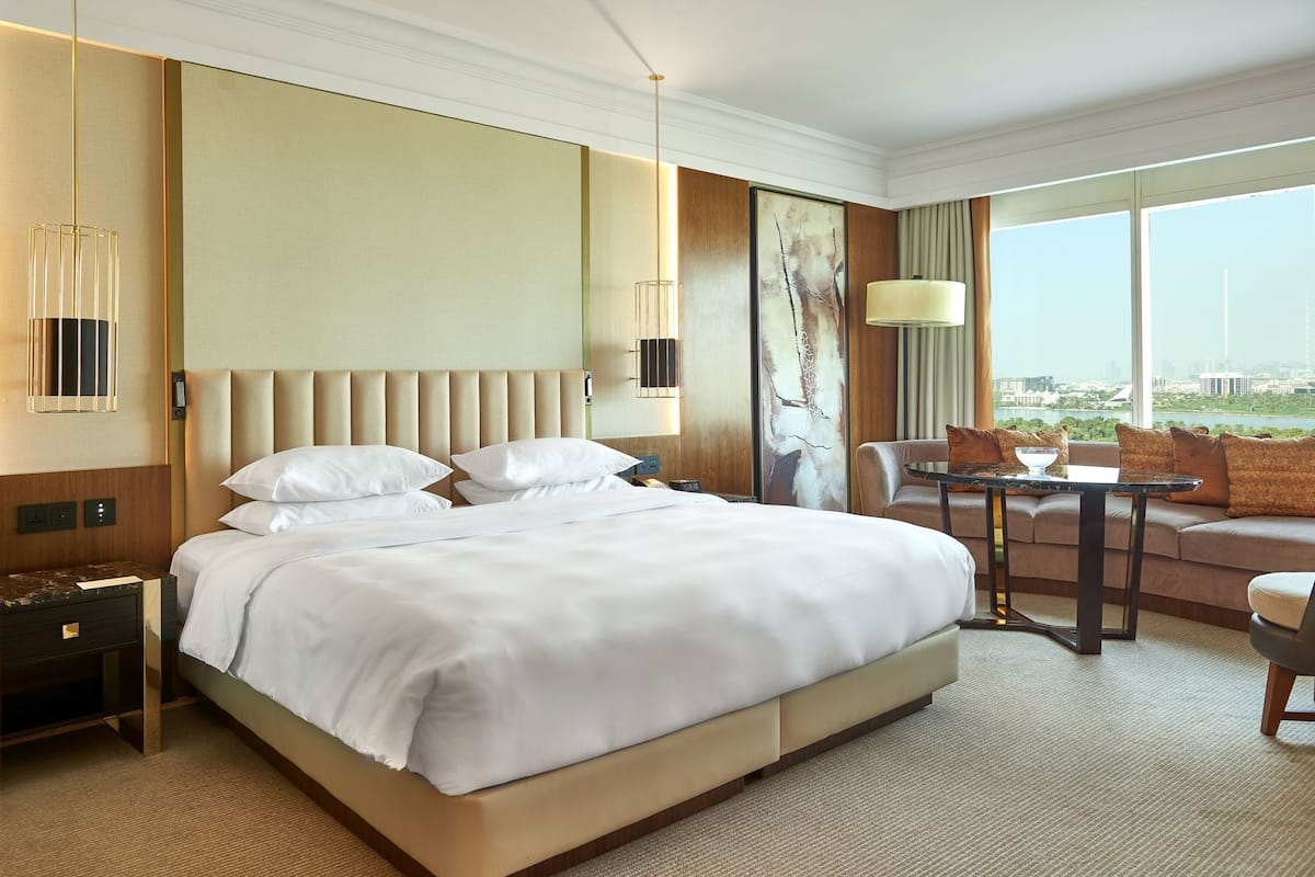 1 makuuhuone, ylelliset vuodevaatteet, minibaari, tallelokero huoneessa