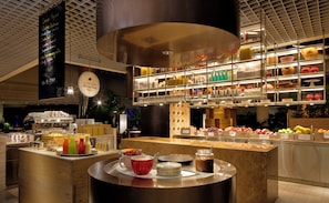 Daily continental breakfast (AED 142 per person)
