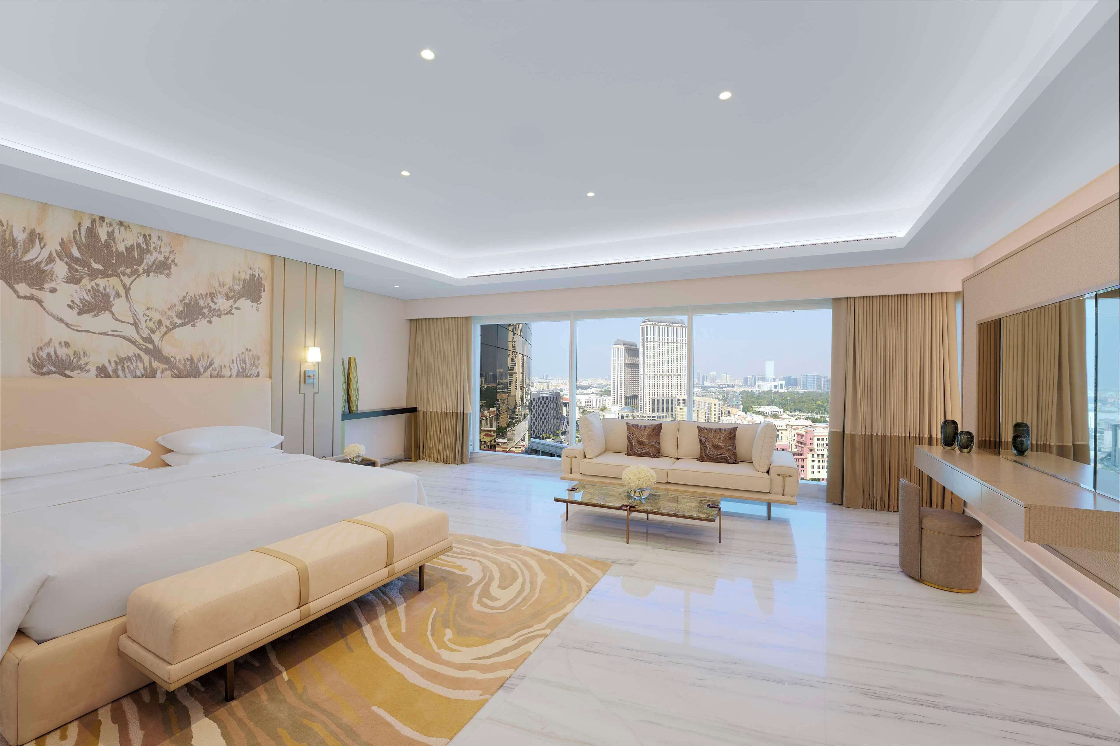 prince suite with garden view | lake view