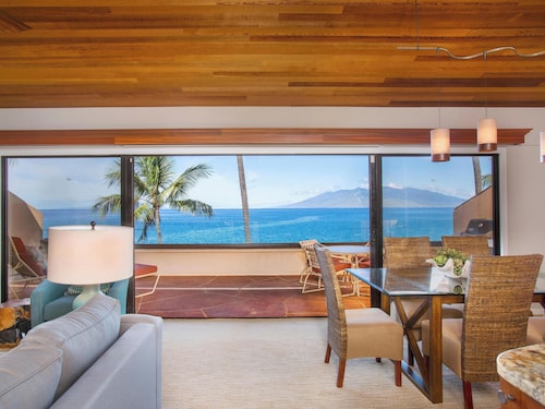 Makena Surf - CoralTree Residence Collection