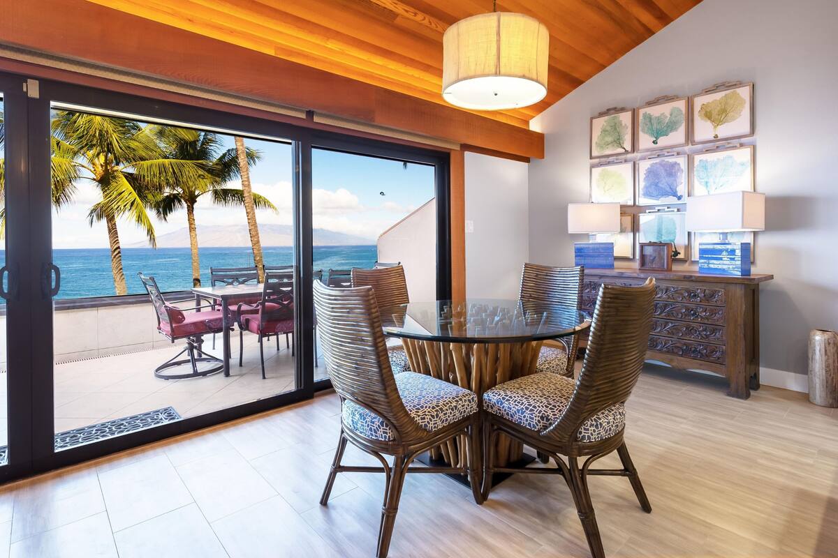 Condo, 2 Bedrooms, Oceanfront (F306) | Depan hartanah