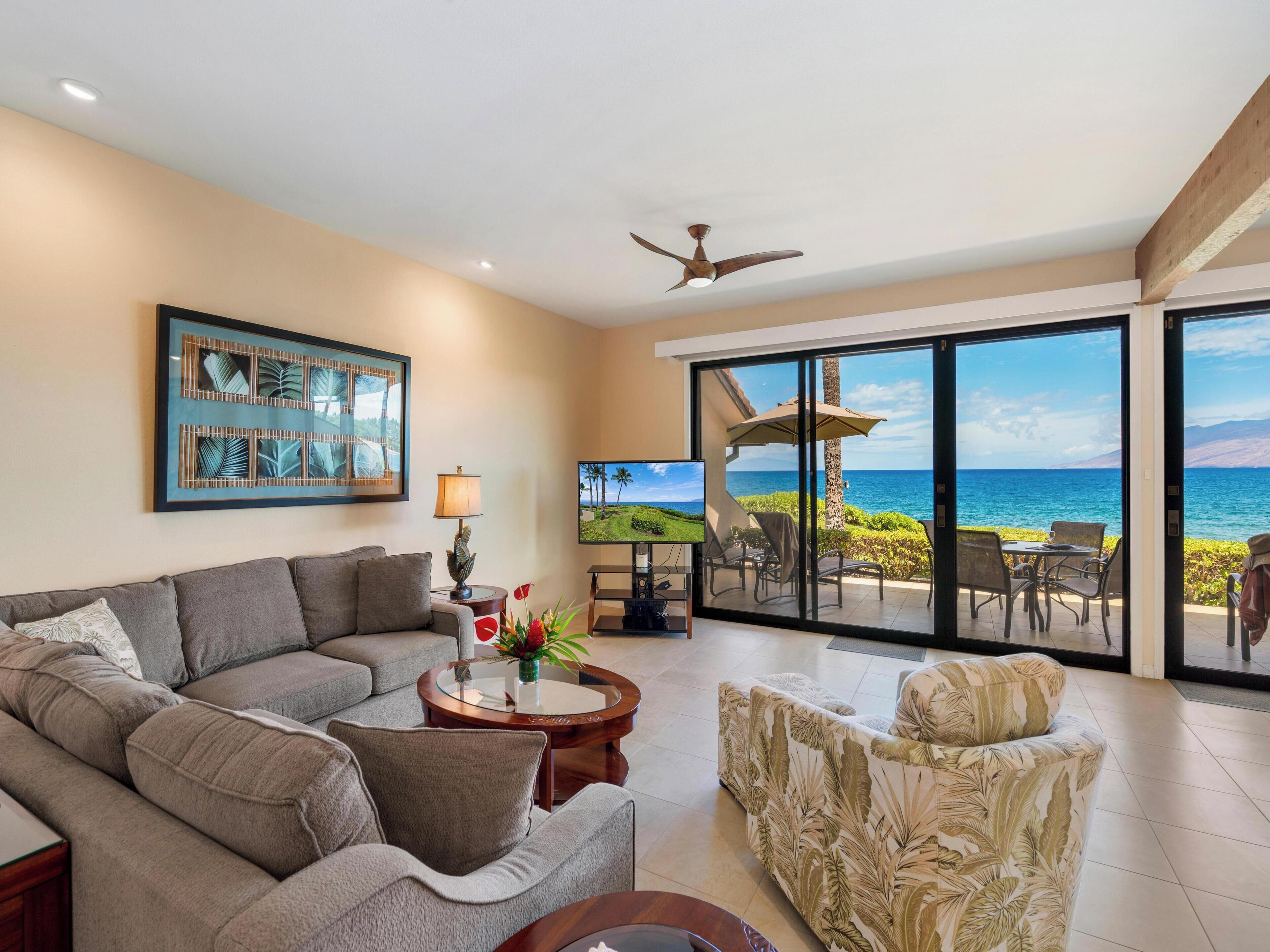 Condo, 2 Bedrooms, Oceanfront (F111) | Front of property