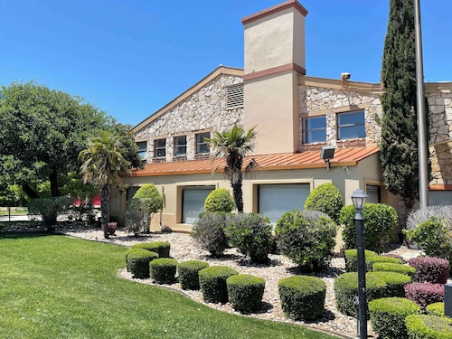 Studio 6 Suites North Richland Hills, TX