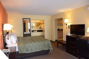 Egyptian cotton sheets, premium bedding, desk, laptop workspace - Studio 6 Suites North Richland Hills, TX (North Richland Hills)