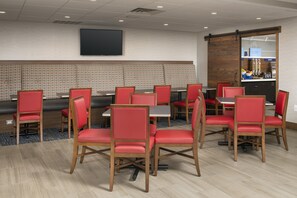 Restaurant - Holiday Inn Express & Suites Annapolis by IHG (Annapolis)