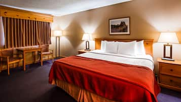 Individueel gedecoreerd, individueel gemeubileerd, een bureau