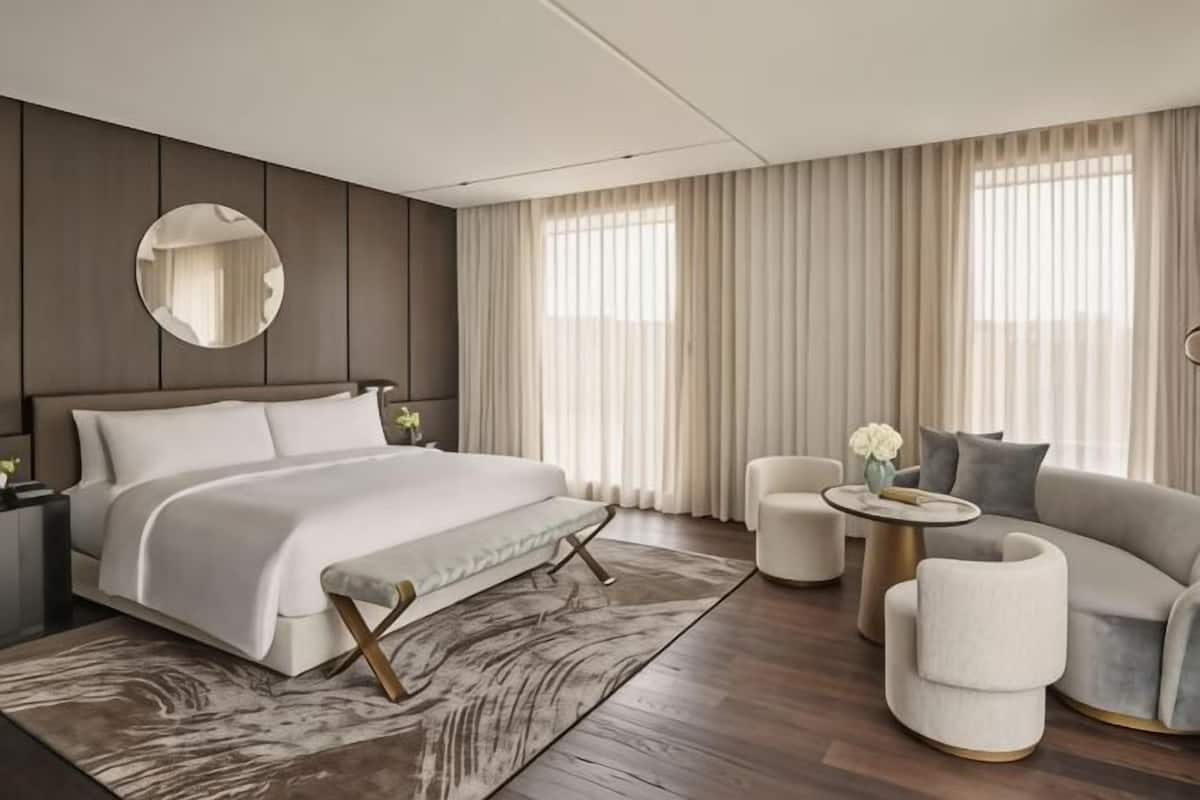1 bedroom, premium bedding, down comforters, pillowtop beds