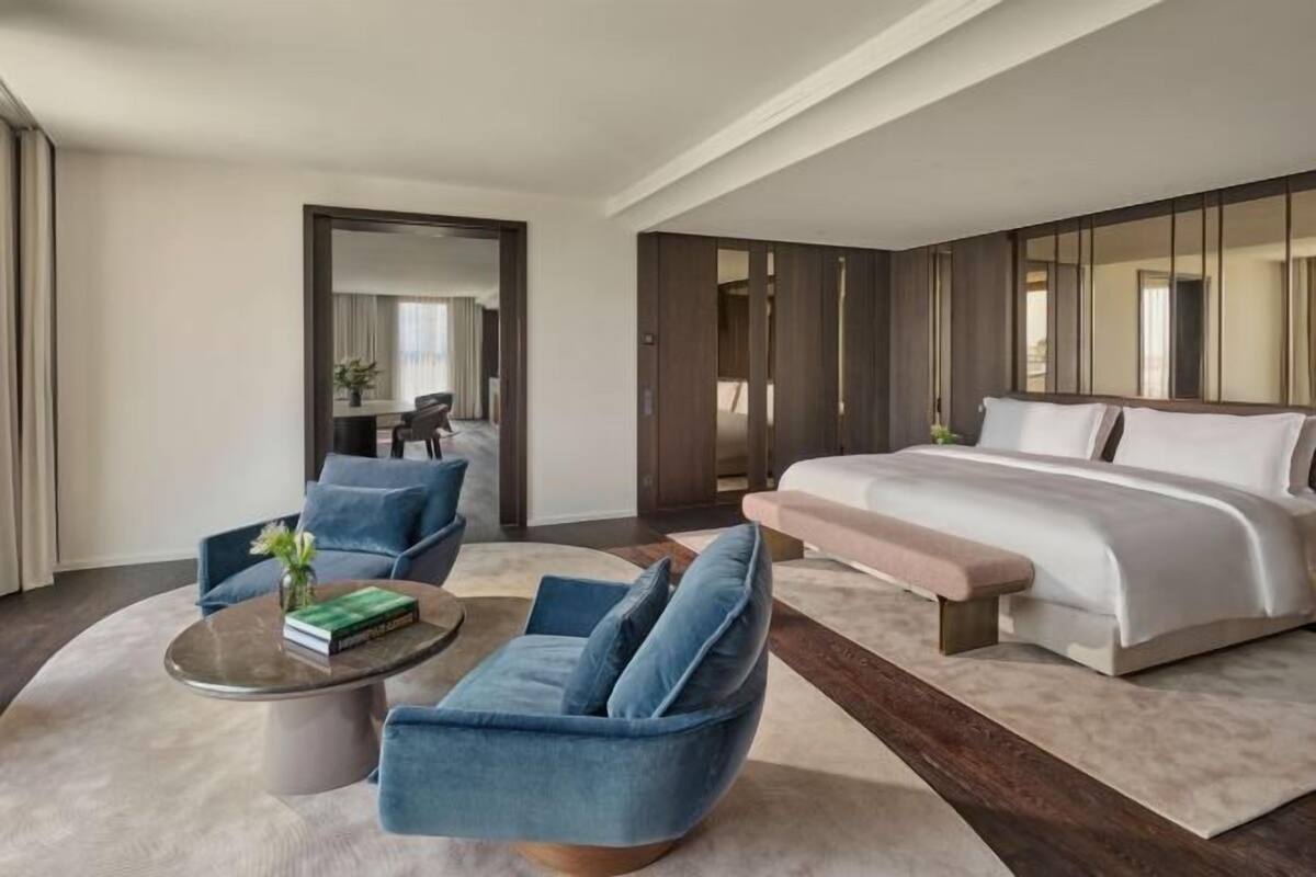 1 bedroom, premium bedding, down comforters, pillowtop beds