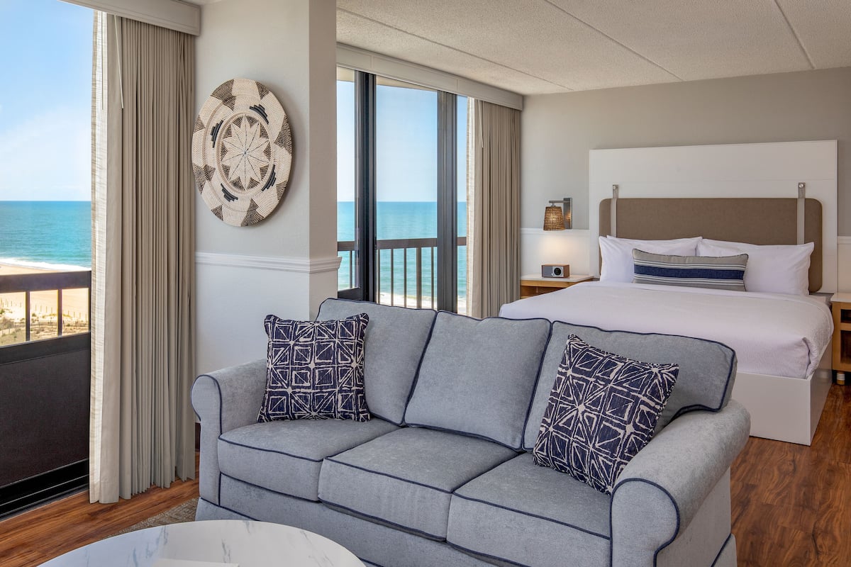 Monolocale, 1 letto king, vista oceano | Biancheria da letto di alta qualità, copriletto in piuma