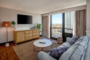 Standard Ocean View Studio King | Living area