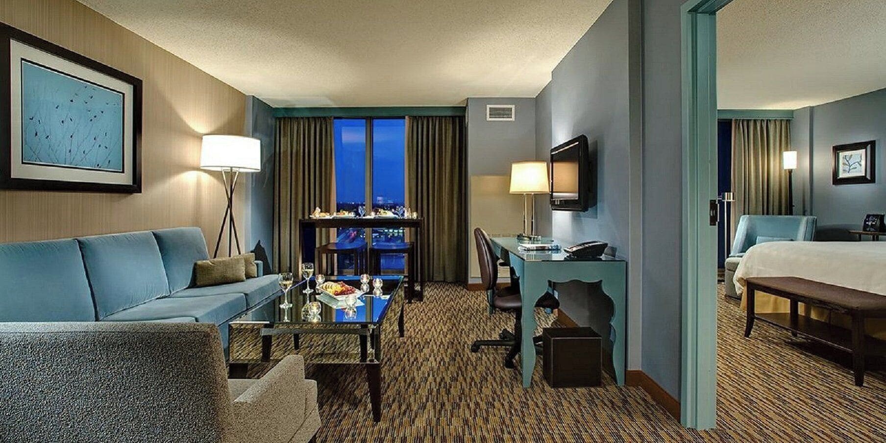 Junior Suite, 1 King Bed, Accessible (Accessible Tub) | Premium bedding, in-room safe, desk, blackout curtains
