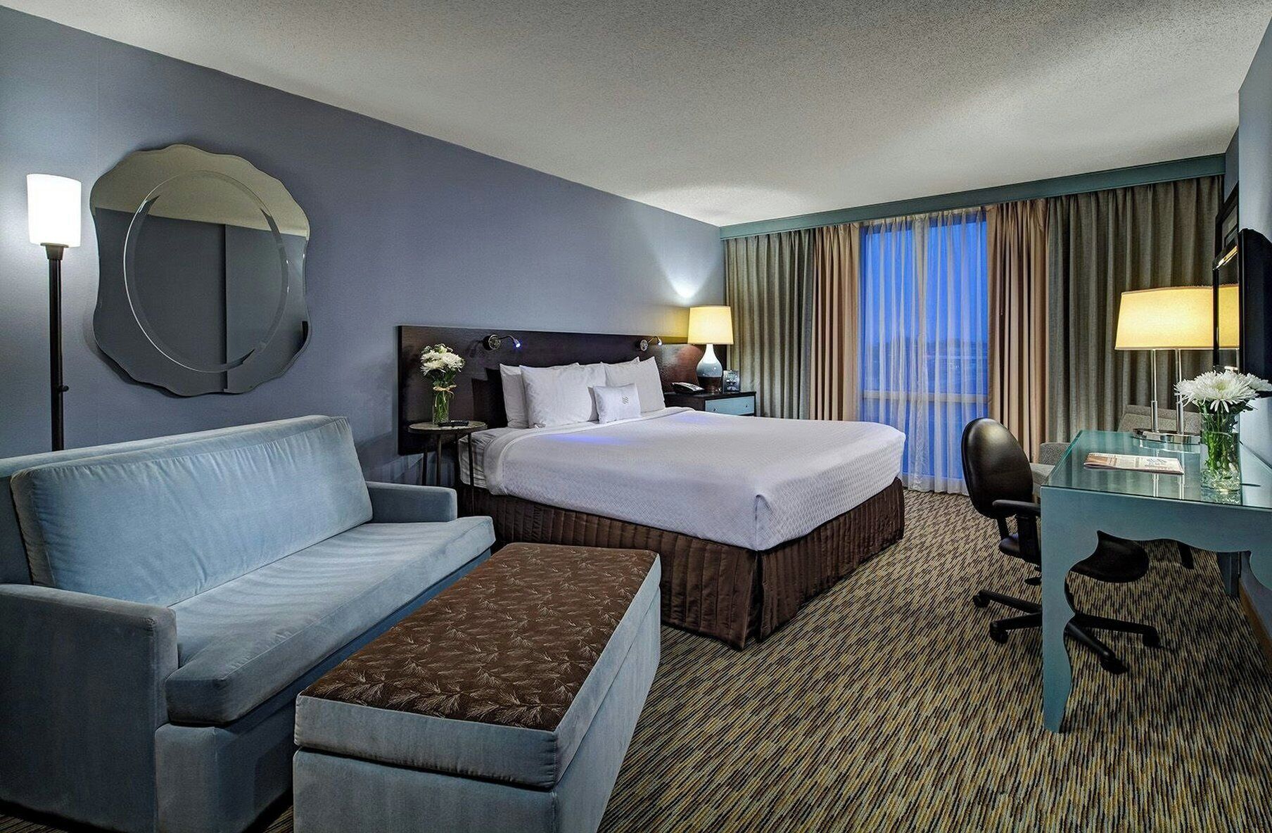 Premium bedding, in-room safe, desk, blackout curtains