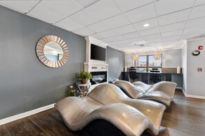 Lobby - Lakeside Inn (Wakefield)