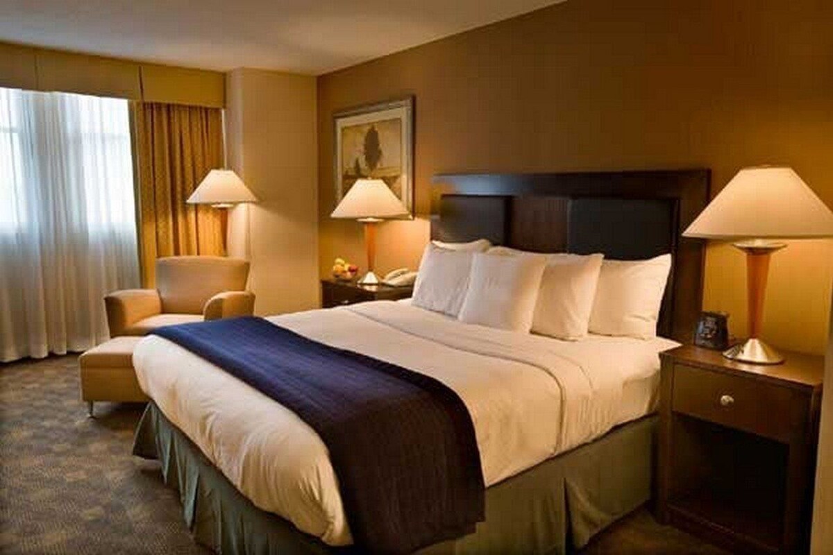 In-room safe, desk, blackout drapes, iron/ironing board