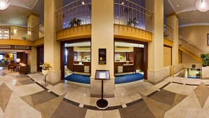 Lobby - Dayton Grand Hotel (Dayton)