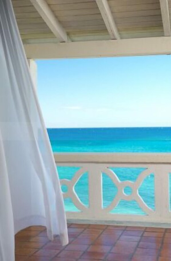 View from property - Starfish Discovery Bay Resort Barbados (Holetown)