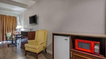 Bureau, rideaux occultants, fer et planche à repasser, Wi-Fi gratuit