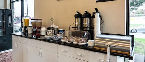 Gratis kontinental frukost varje dag