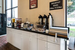 Free daily continental breakfast