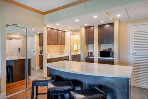 Ropa de cama de alta calidad, edredón y camas con pillow-top 