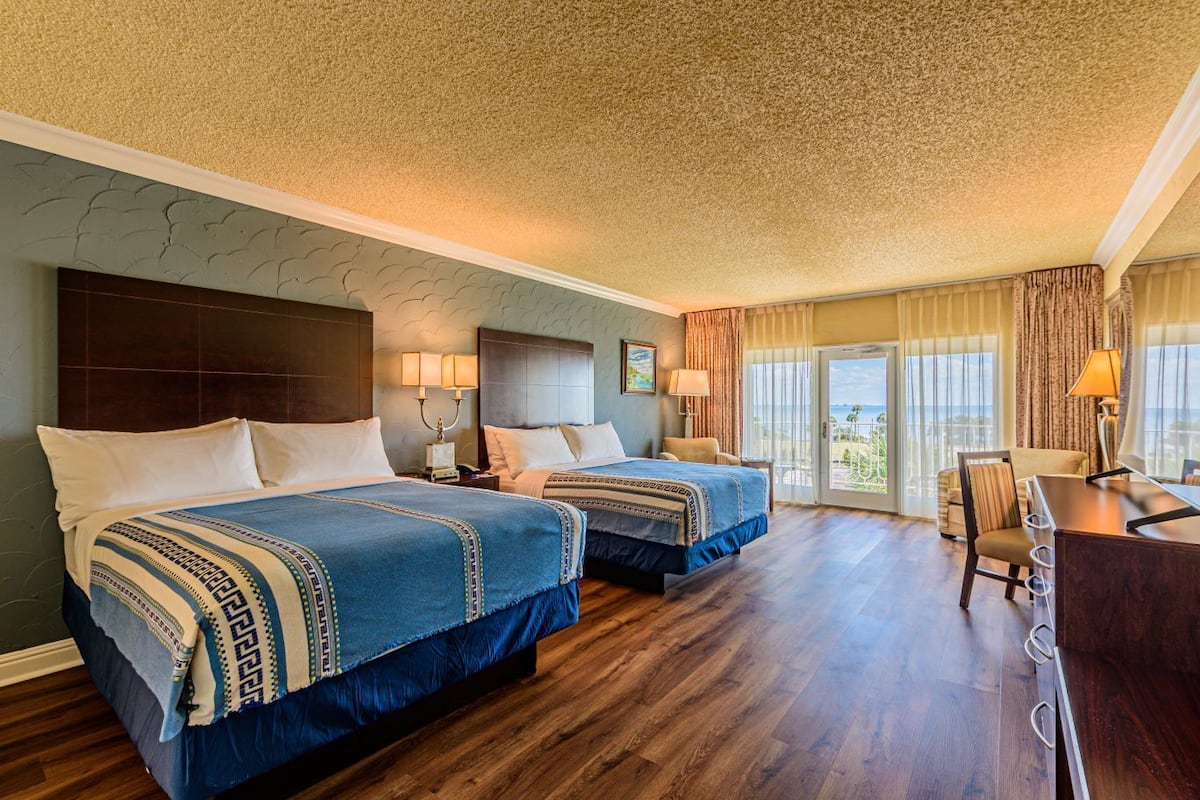 2 Queen Beds, Bay View, Balcony, Non-Smoking | Premium bedding, down duvets, pillow-top beds, in-room safe
