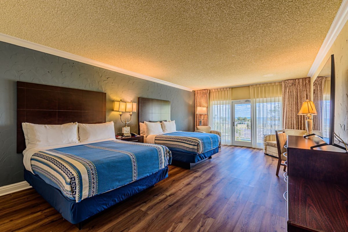 Superior Room, 2 Queen Beds, Balcony, Bay View (nonsmoking) | Premium bedding, down duvets, pillow-top beds, in-room safe