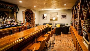 2 bares/lounges
