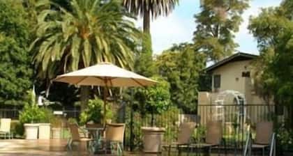 Historic Santa Maria Inn