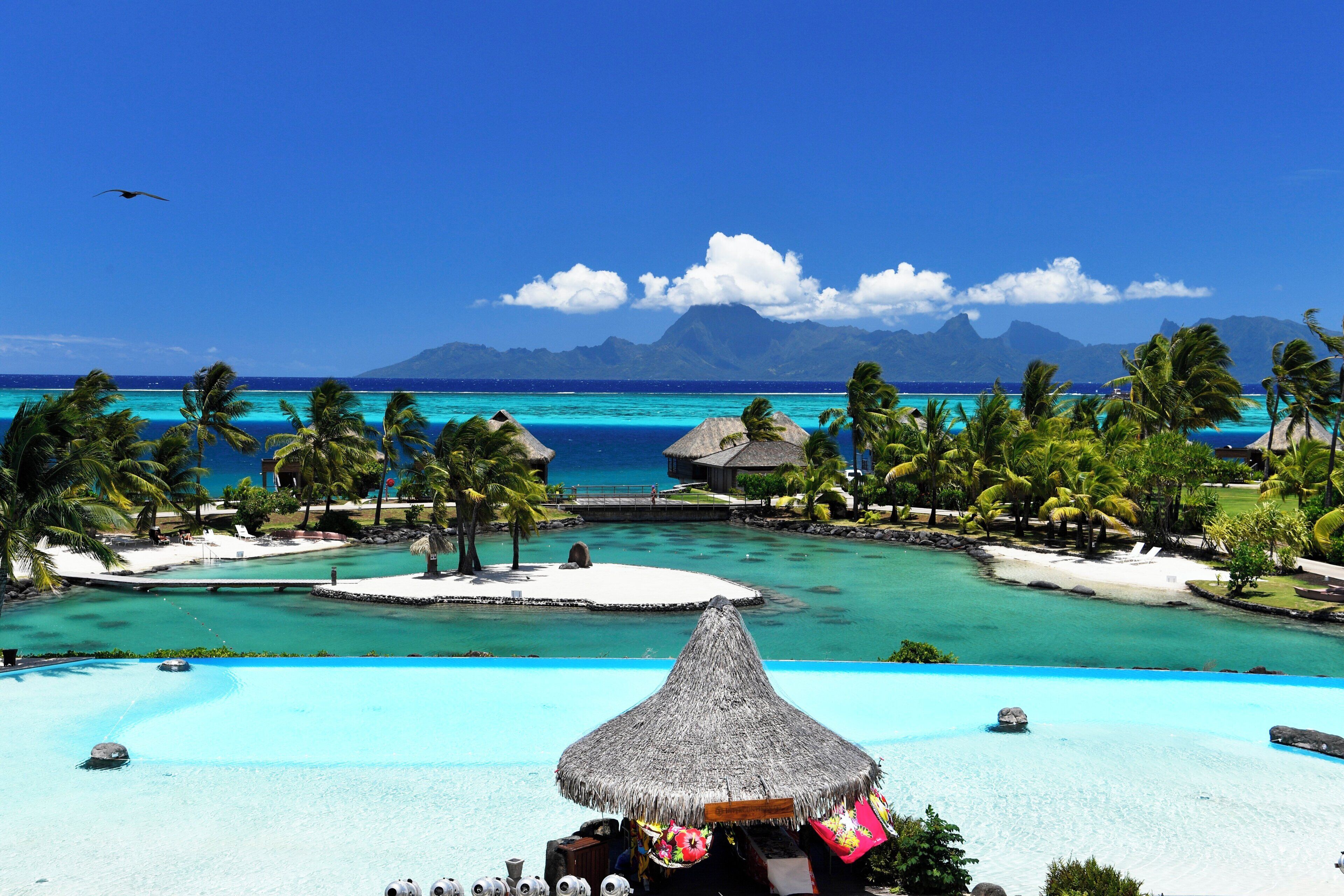 2 outdoor pools, pool umbrellas, sun loungers