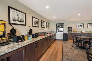 Free daily continental breakfast