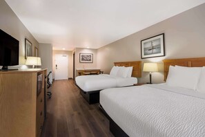 Suite, Multiple Beds, Non Smoking, Refrigerator & Microwave (with Sofabed) | Desk, laptop workspace, iron/ironing board, rollaway beds - SureStay Plus Hotel by Best Western Rexburg (Rexburg)