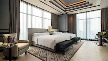 Suite Club, 1 lit double | Literie de qualité supérieure, minibar, coffres-forts dans les chambres