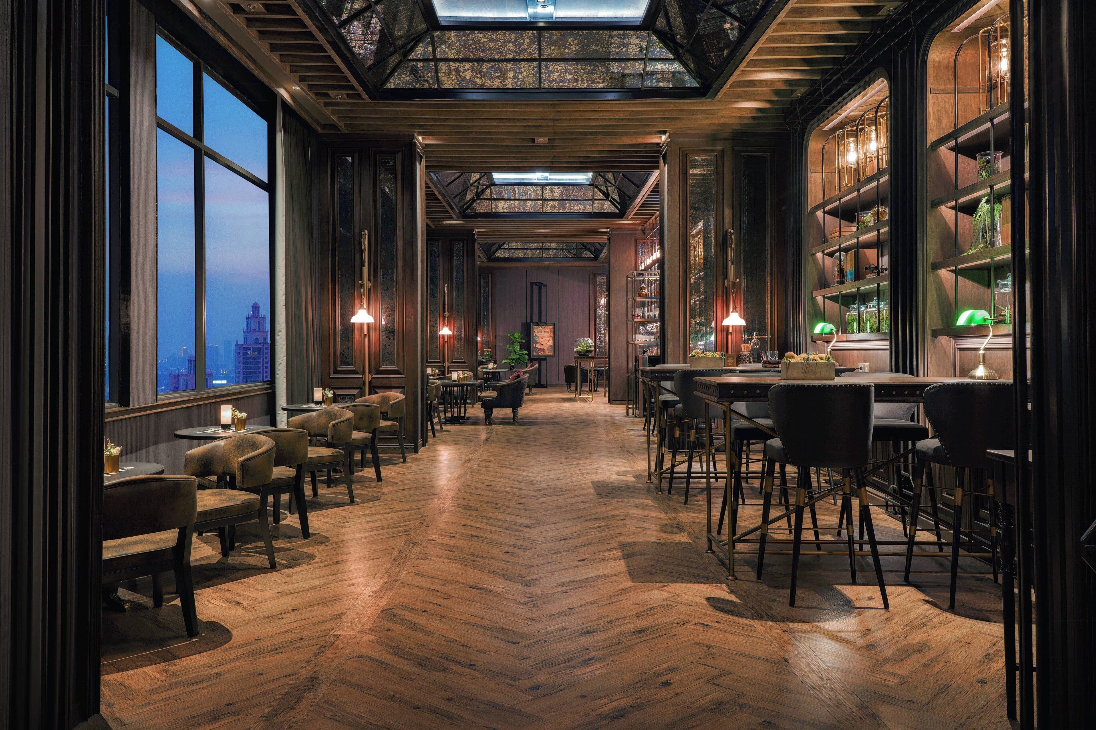 4 bars/lounges, sports bar, rooftop bar