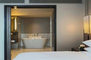 Suite Club, 1 chambre | Salle de bain