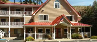 Keystone Boardwalk Inn and Suites