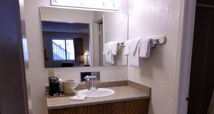 Keystone Boardwalk Inn and Suites