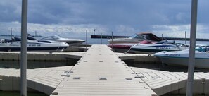 Dock