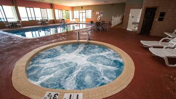 Indoor spa tub