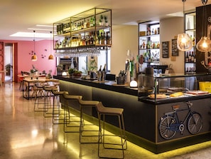 Bar (on property) - Mercure Porto Centro Santa Catarina (Porto)