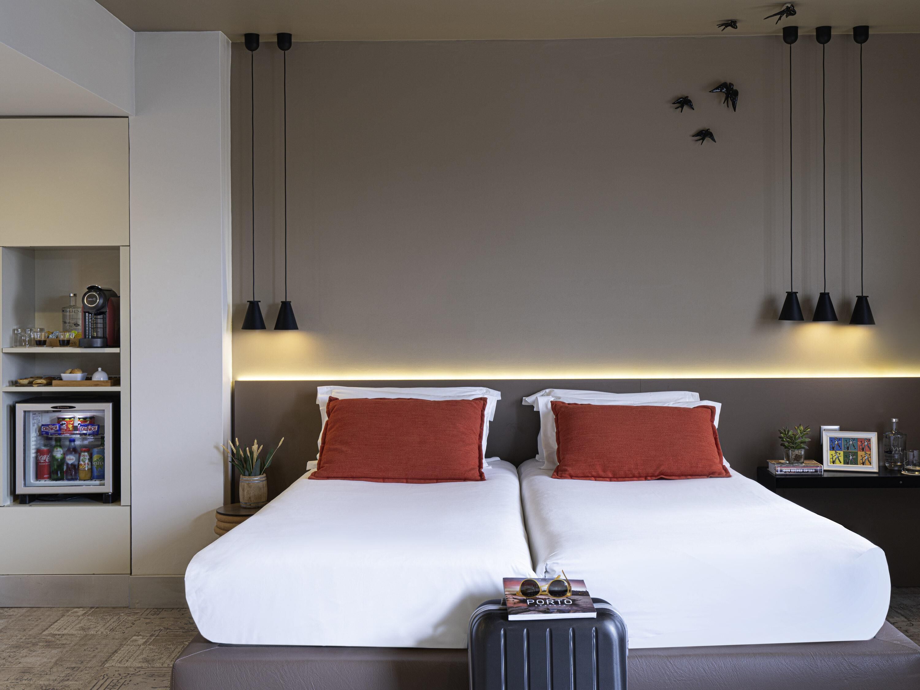 Hypo-allergenic bedding, Select Comfort beds, minibar, in-room safe