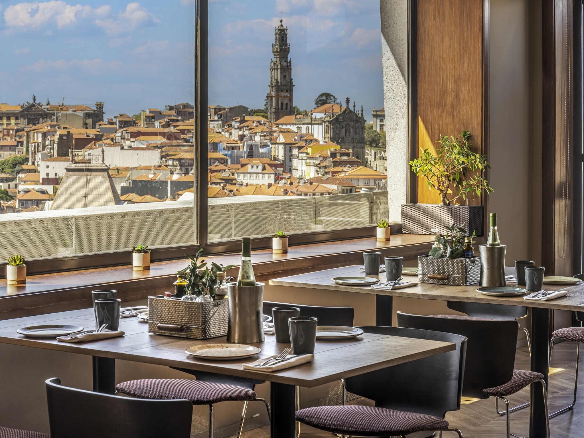 Se sirven desayunos, cenas y brunch