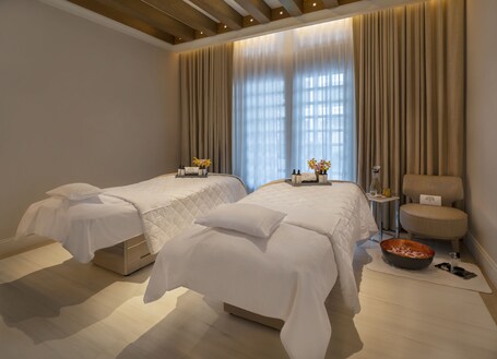 Raffles Singapore - Image 47
