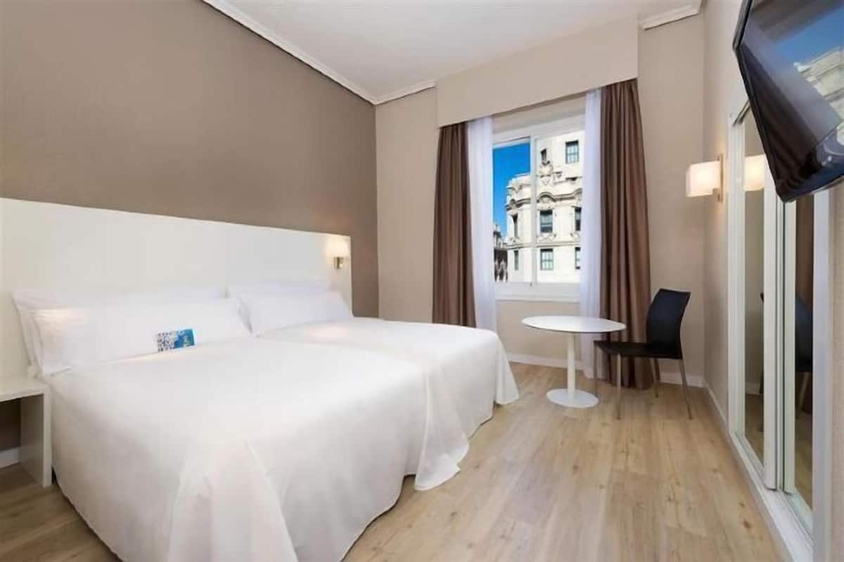 1 bedroom, premium bedding, down duvets, memory-foam beds