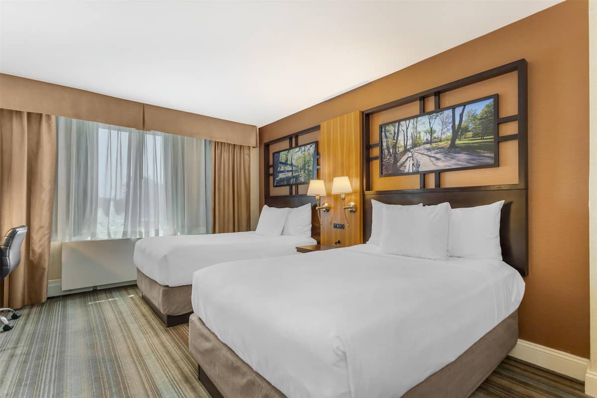 Standard Room, 2 Double Beds, Non Smoking, Refrigerator & Microwave