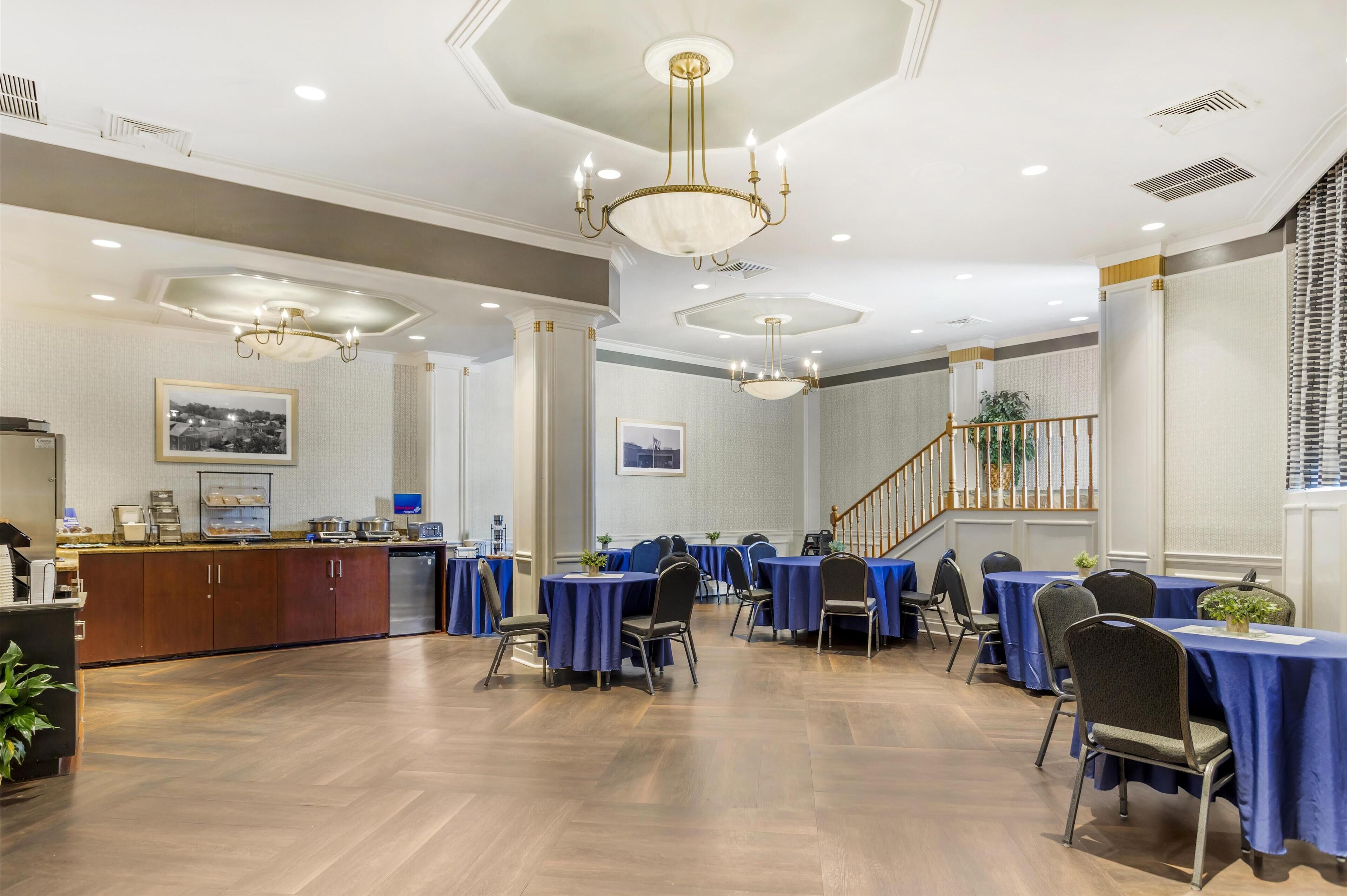 فطور كامل مجانًا يوميًا