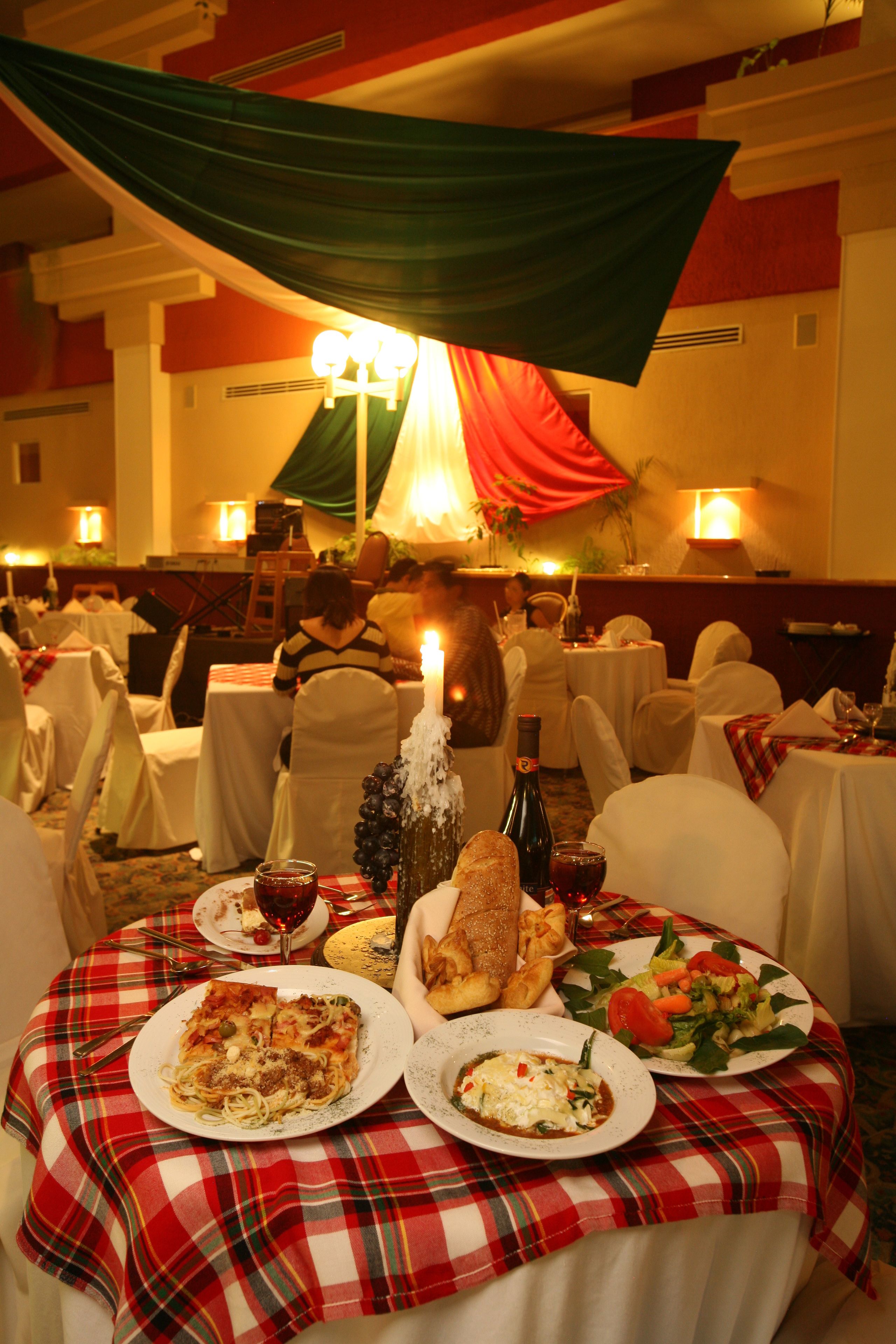 breakfast, lunch, dinner served; international cuisine