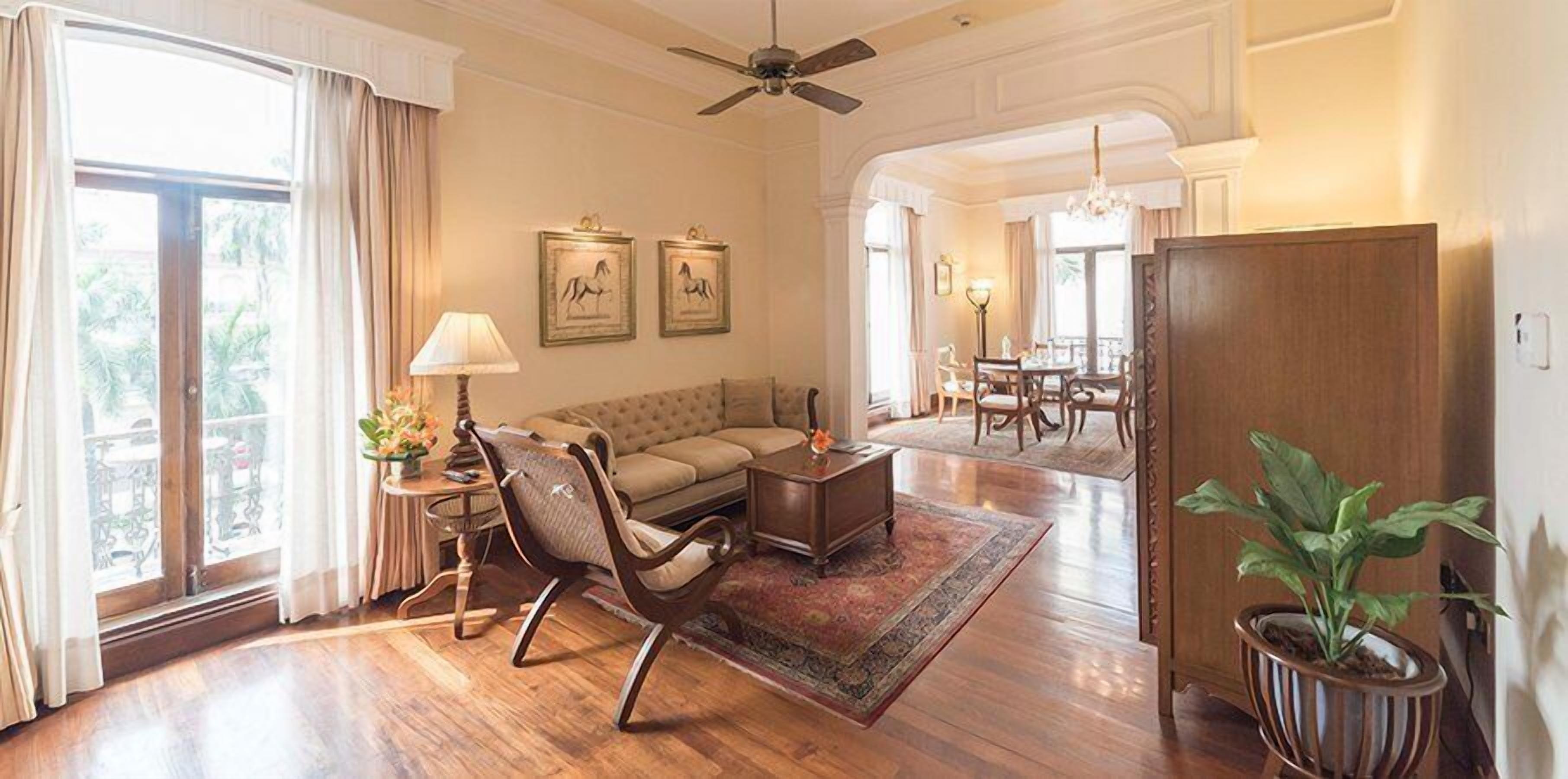 luxury suite | premium bedding, minibar, in-room safe, desk