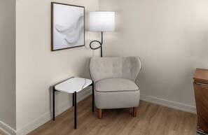 Premium Room, 1 King Bed